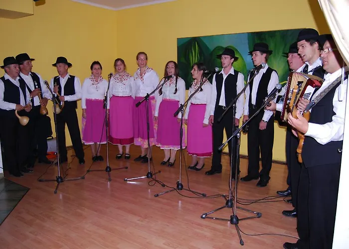 Lipa és étterem